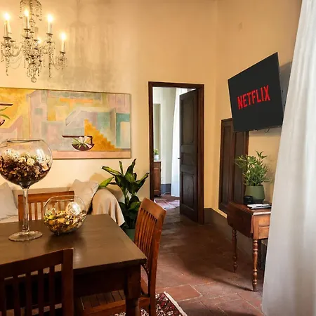 Le Dimore Della Seta - Palazzo Busdraghi Lucca
