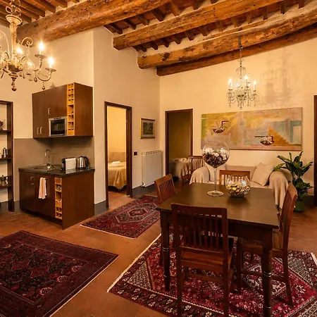 Apartment Le Dimore Della Seta - Palazzo Busdraghi Lucca