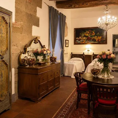Le Dimore Della Seta - Palazzo Busdraghi Apartment *