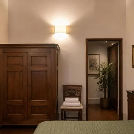 Le Dimore Della Seta - Palazzo Busdraghi *