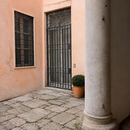 Le Dimore Della Seta - Palazzo Busdraghi Apartment Lucca